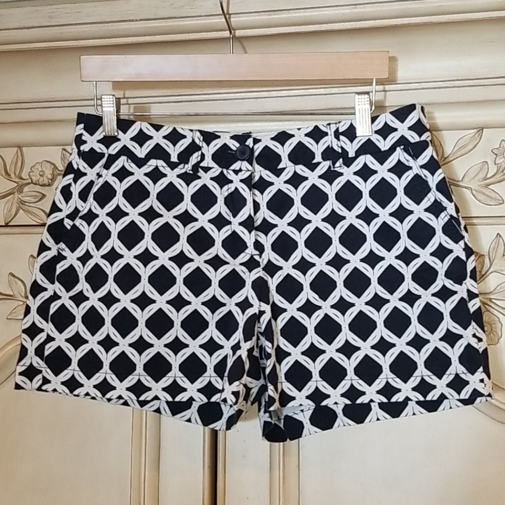 NWOT Crown & Ivy black and white shirts size 8P